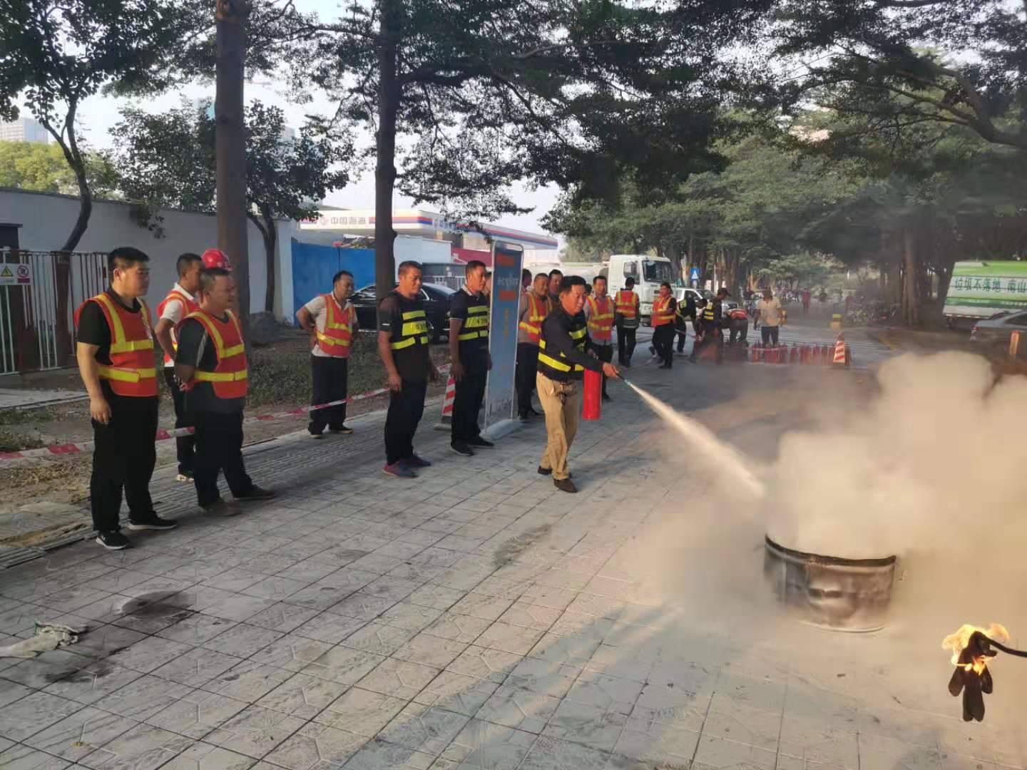 “安全第一，預防為主”之消防安全演練