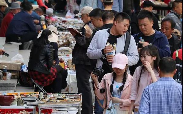 “地攤經濟”狂歡過後，智能化環衛管理要加速了！